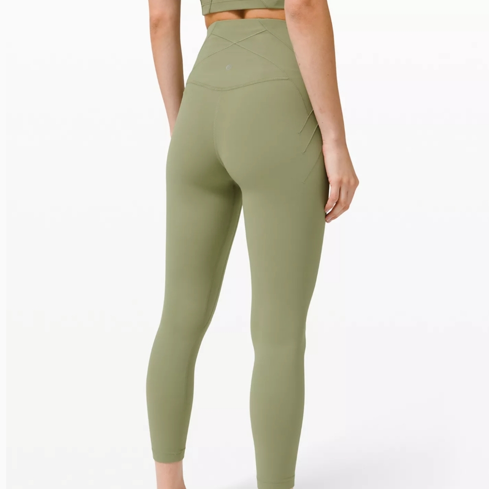 Lululemon Align NWT Nulu Leggings Rare